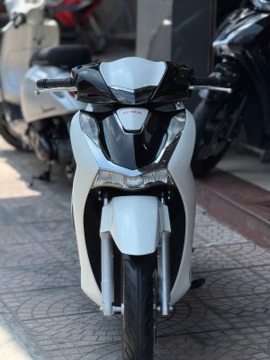 z6607008804423 8efea97f7c80acd67e69679a21430f3f 1