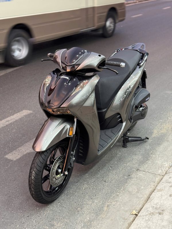 z6630211228856 efe219b21c671421d9f507bf622e44bd