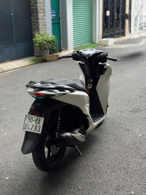SH 160 ABS 2024 TRẮNG ĐEN SPORTY 3 z6993055969859 327d6a44c5953831cb5a53d5a4cff34b