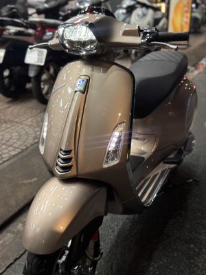 VESPA SPRINT NÂU ĐỒNG TFT 2020 4 z7237838392175 71004832a8be927a8cfffe5e0ee298e6