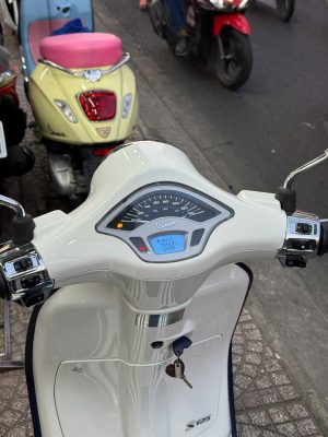 VESPA PRIMAVERA S WHITE INNOCENZA 2022 3 z7278029659702 4f3bbfd83710a6eed0e504ca8132ba87
