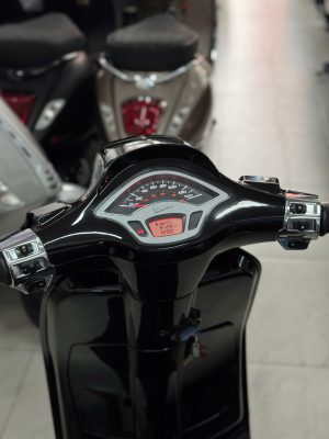 VESPA SPRINT 2021 125 ABS ĐEN BÓNG 2 z7290688494205 bb9f3b3ca765070f9cfaa1ca0e5c2bdc