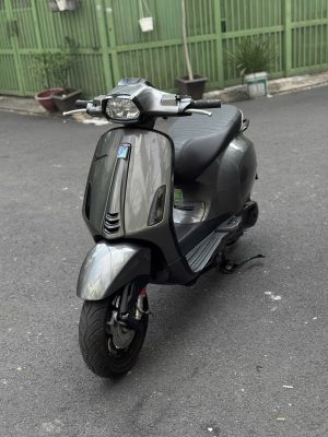 VESPA SPRINT XÁM TITAN 2023 2 z7445165982710 5f4427233be5dbc685cc602d2cd1901b 1
