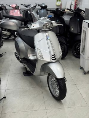 VESPA SPRINT 2022 BẠC POSCHE 3 z7471881565676 974fd7002d9f206a7f3800417b476a14 1