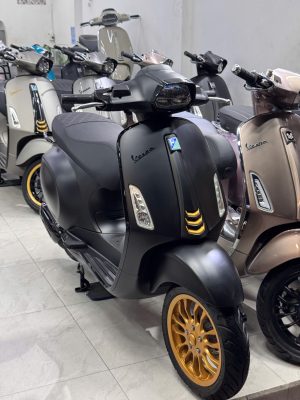 VESPA SPRINT 125 2021 ĐEN NHÁM MIX VÀNG GOLD 3 z8016207195032 52067a5acf856132e4fdcc1e4feae500 1