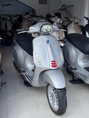 VESPA SPRINT 150 2021 BẠC POSCHE 4 z8047777489662 c119eeb4d13d1e3b8533fb25ab1004f2 1
